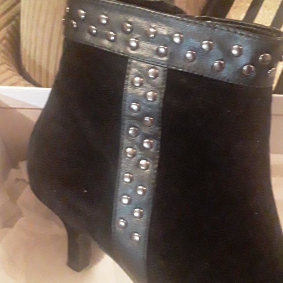 Classique Suede n Leather Booties❤ - Picture 2 of 8